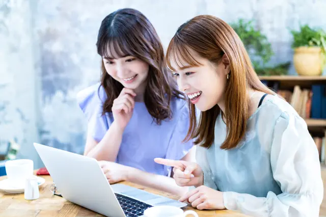 Compare the convenient and affordable plans to find the rental car that best suits your trip.