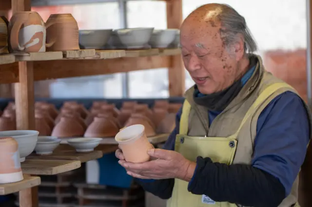 每一件器皿都是田中先生親手製作的藝術品