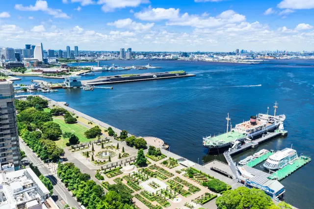 面朝橫濱港的海濱公園，橫濱屈指的療癒聖地