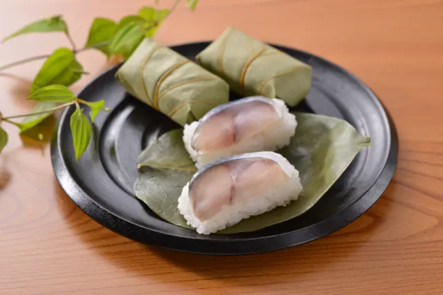 Renowned for its kakinoha sushi and Izasa sushi, crafted with specially selected sushi rice.

