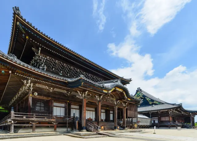 國寶魅力盡現！在歷史悠久的寺院中感受令人震撼的建築之美