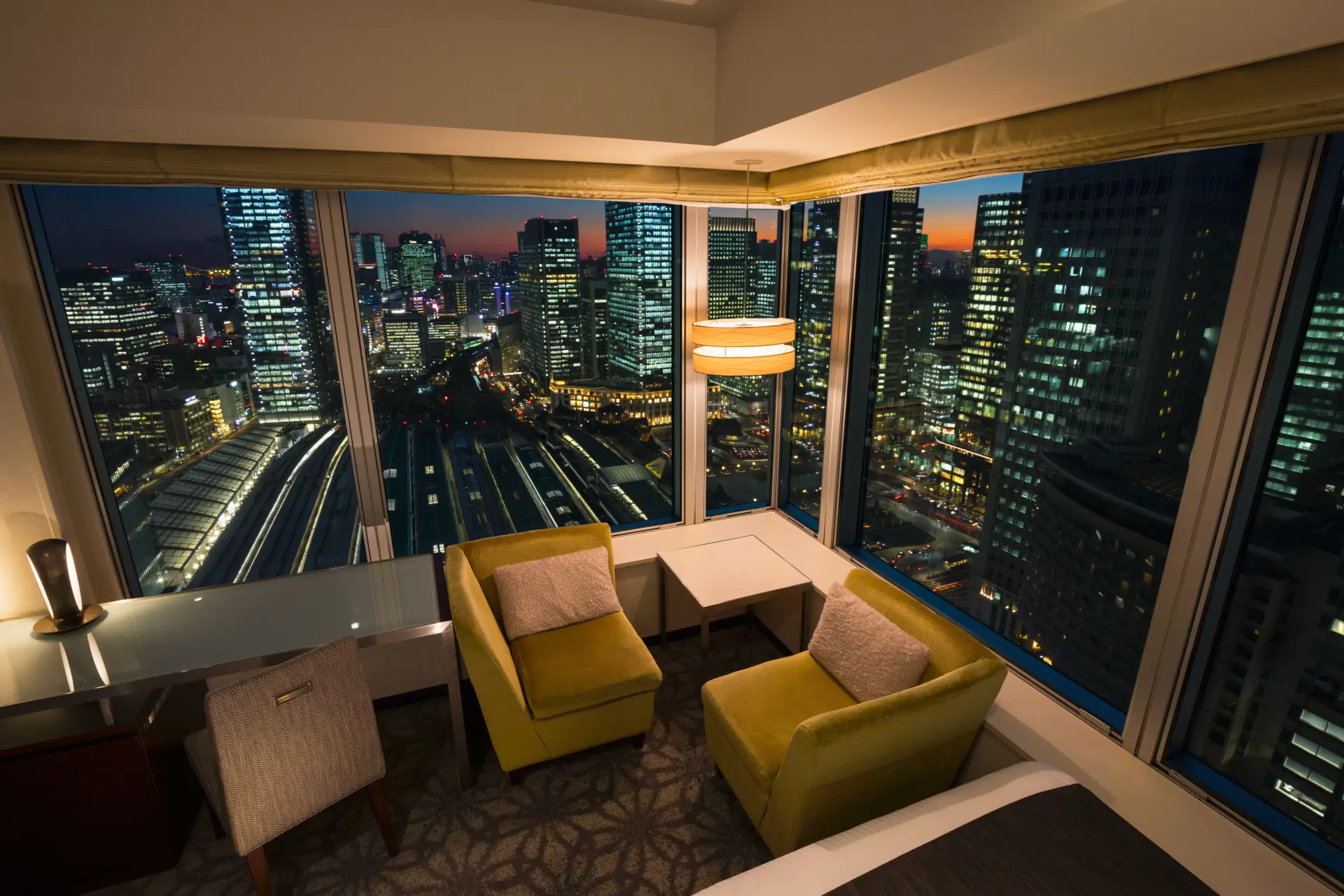 JR東京駅日本橋口に直結。ダイナミックで贅沢な眺望が魅力のホテル