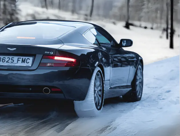 スノータイヤが用意できなくてもスノーソックスは準備しておこう