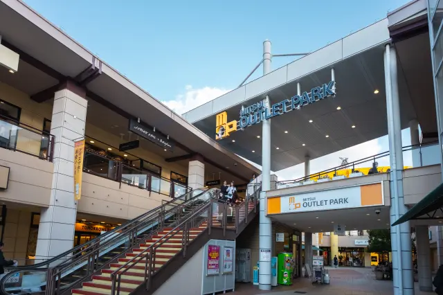從東京站搭乘快速電車約30分鐘即達！高效享受購物與美食的「MITSUI OUTLET PARK 幕張」購物指南