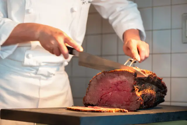 開業時から受け継がれる「ローストビーフ」