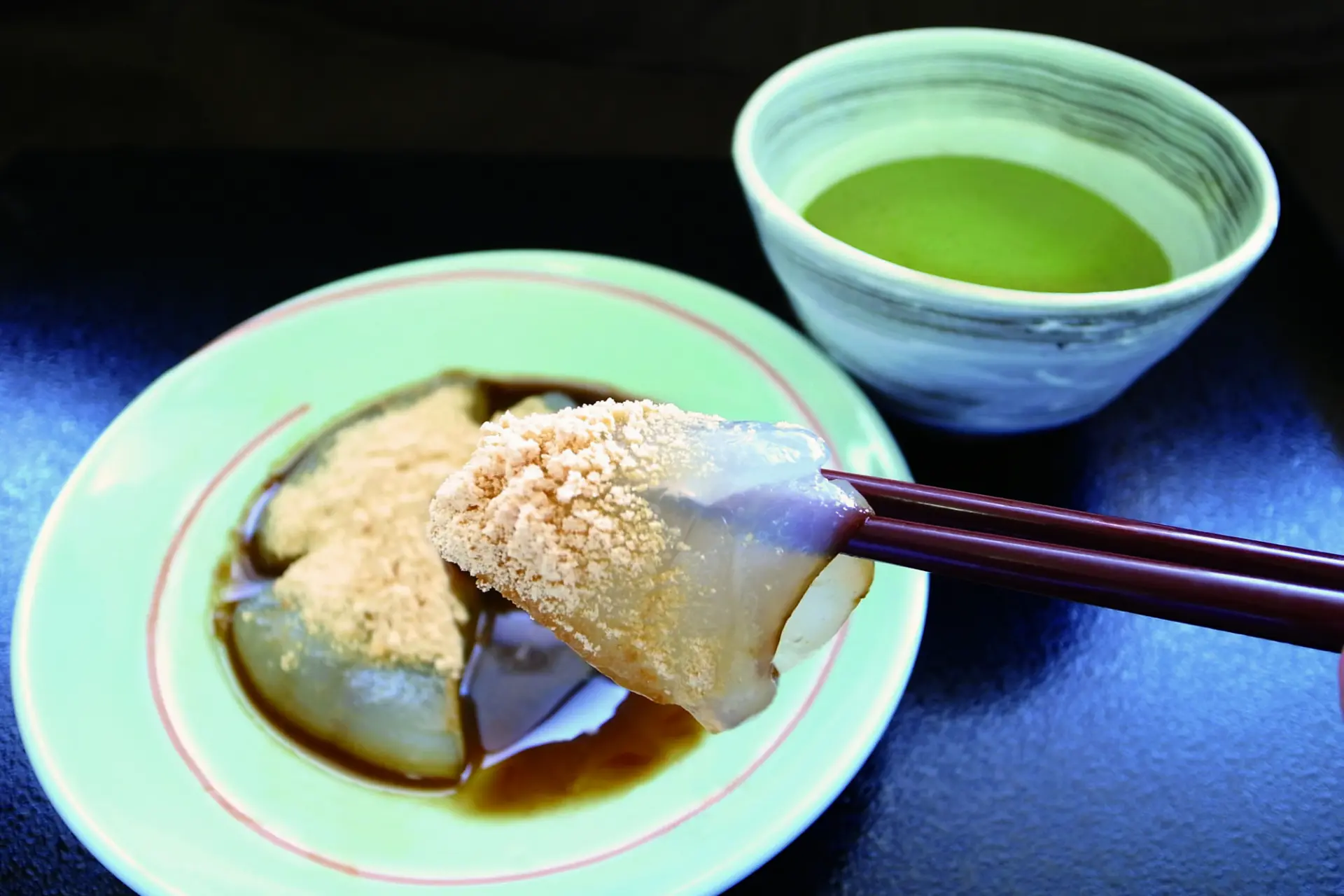 吉野本葛を使った料理やお菓子が楽しめる、東大寺西門跡に店を構える吉野本葛専門店