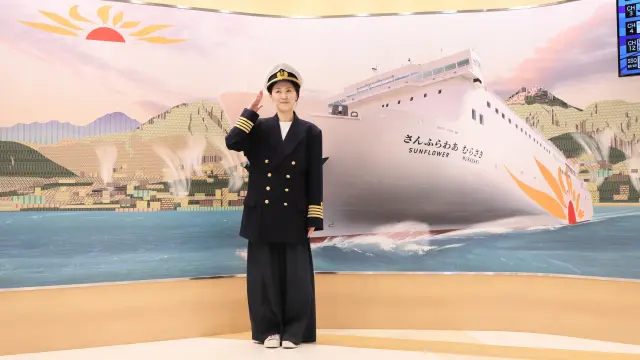 船長気分で記念撮影！制服と帽子は子ども用もスタンバイ