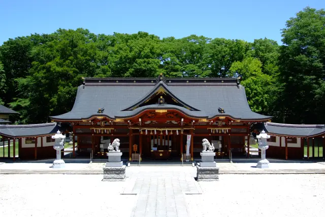 代表立川的能量景點。據說對勝負事、商業興隆及眼疾祈願特別靈驗