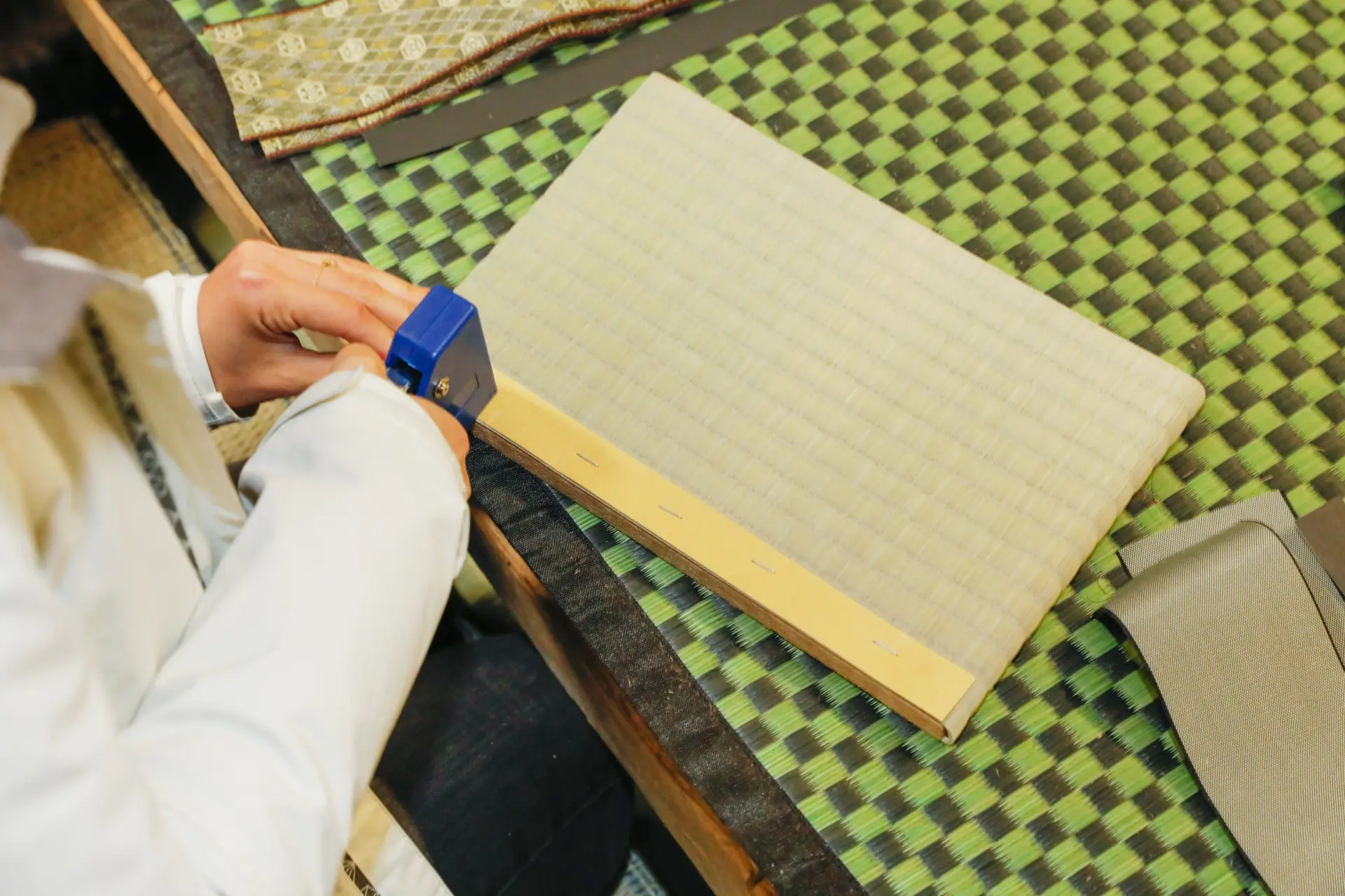 日本の伝統的な床材の畳を作れる貴重な体験