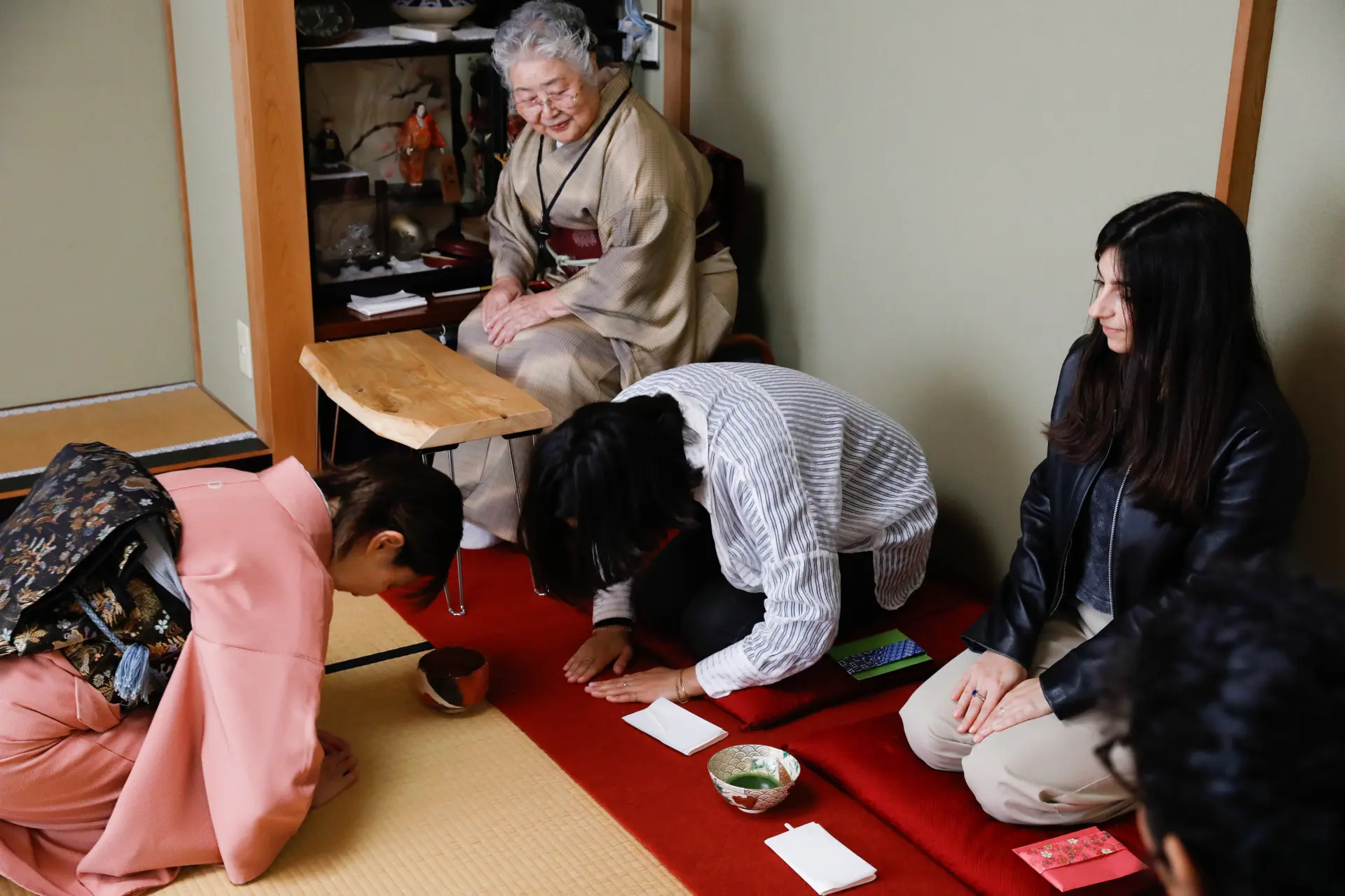 所作ひとつひとつに込められた日本のおもてなしを体験しよう