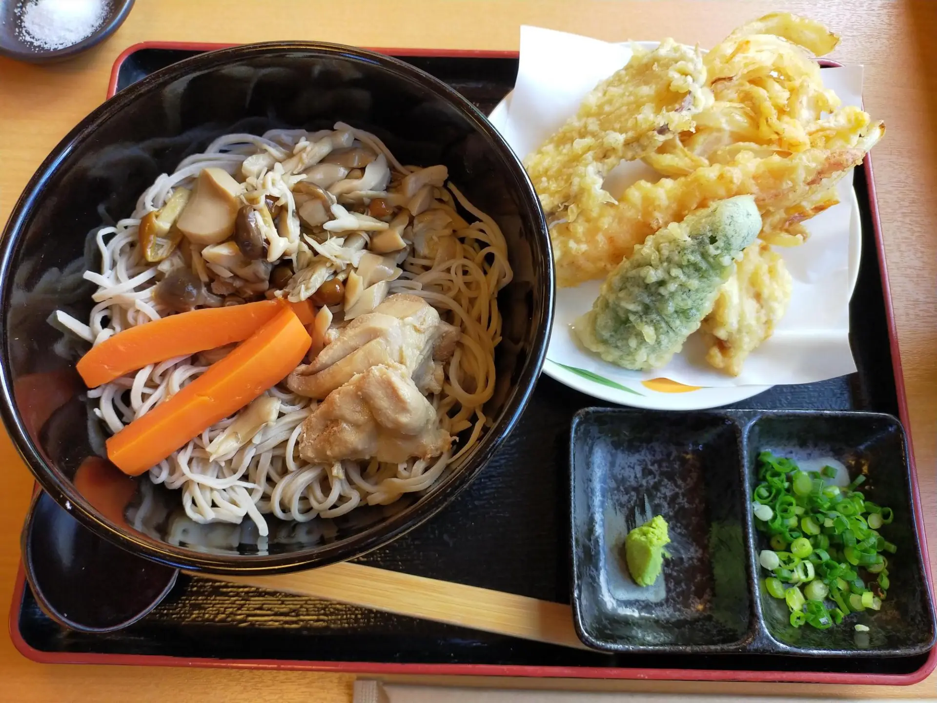 たくみの郷で味わえるみくりやそば
