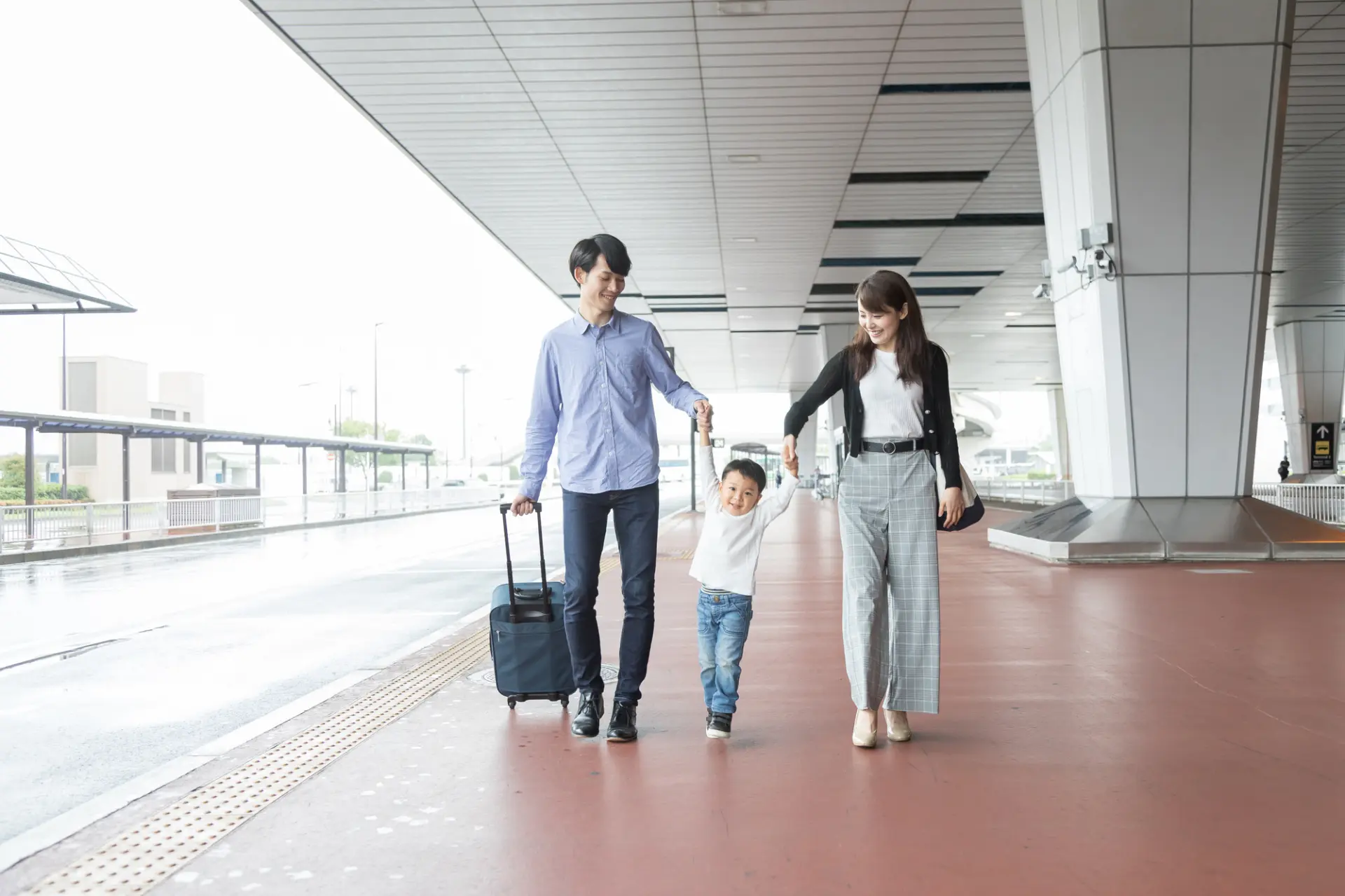 家族で福岡観光するなら利用を検討してみよう