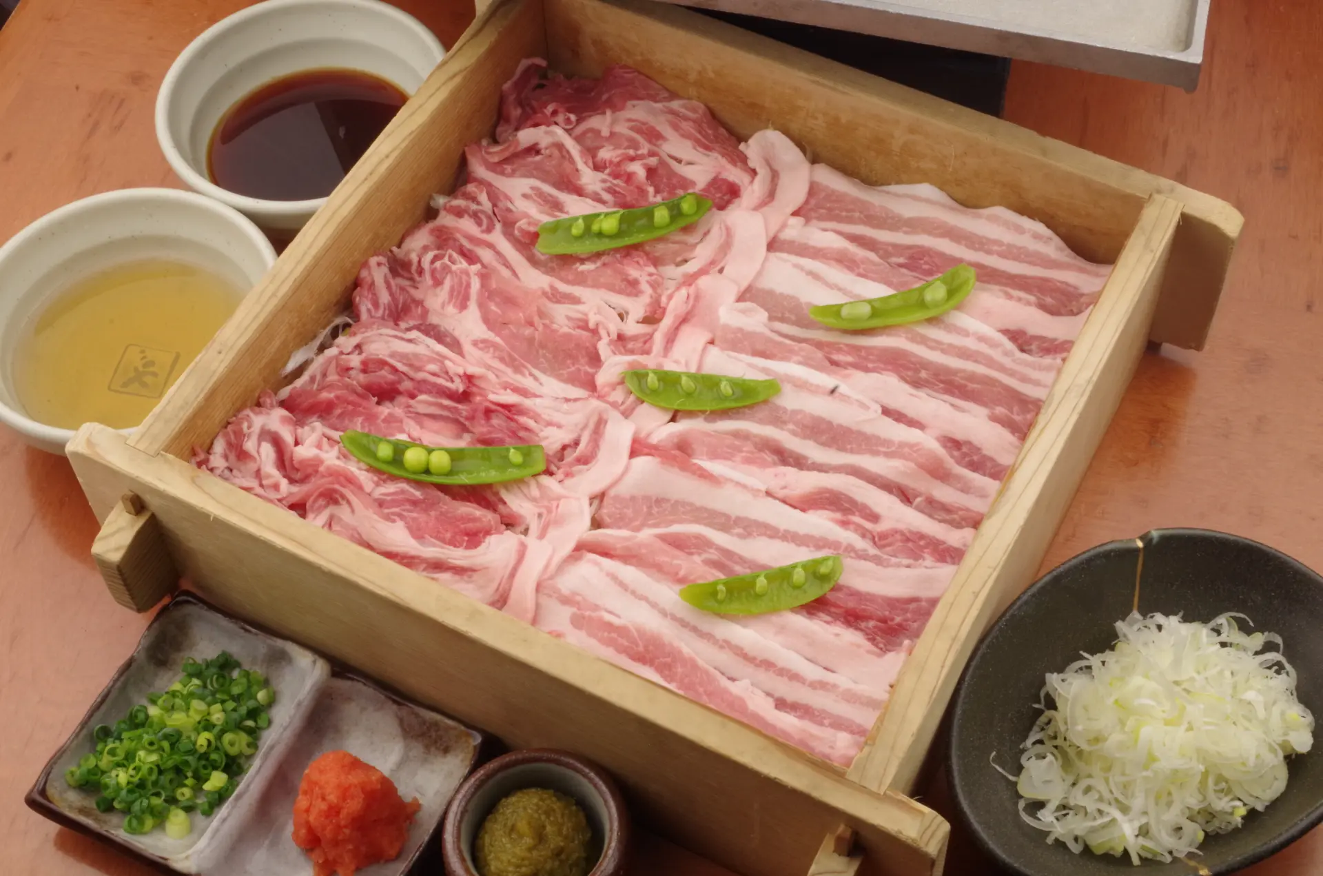 可以品嚐頂級豬肉的「特製蒸籠蒸涮鍋」