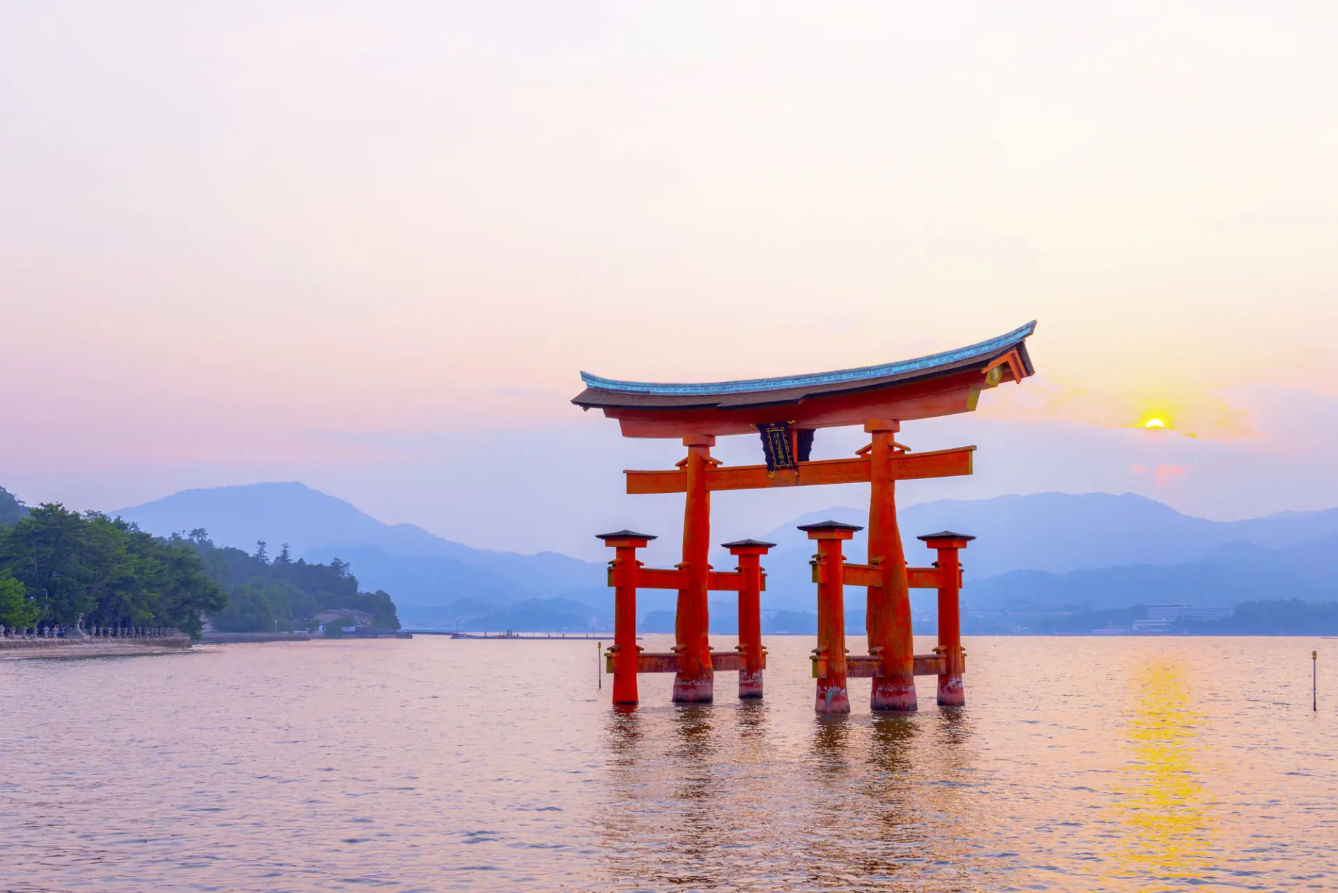 ２つの世界文化遺産をはじめとする多彩な見どころが点在する広島
