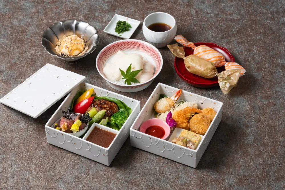Kids’ meals such as hamburg steak and somen noodles that children will love.
*Kids’ menu is available only at the TOKYO Solamachi location
