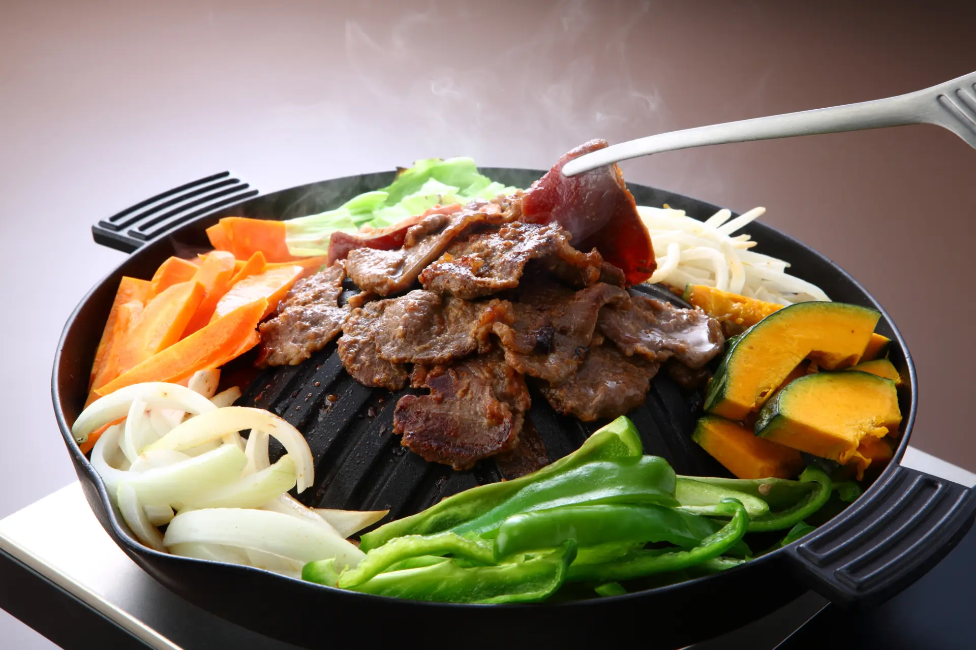 絶品ジンギスカンを食べられる北海道の人気店12選 | GOOD LUCK TRIP