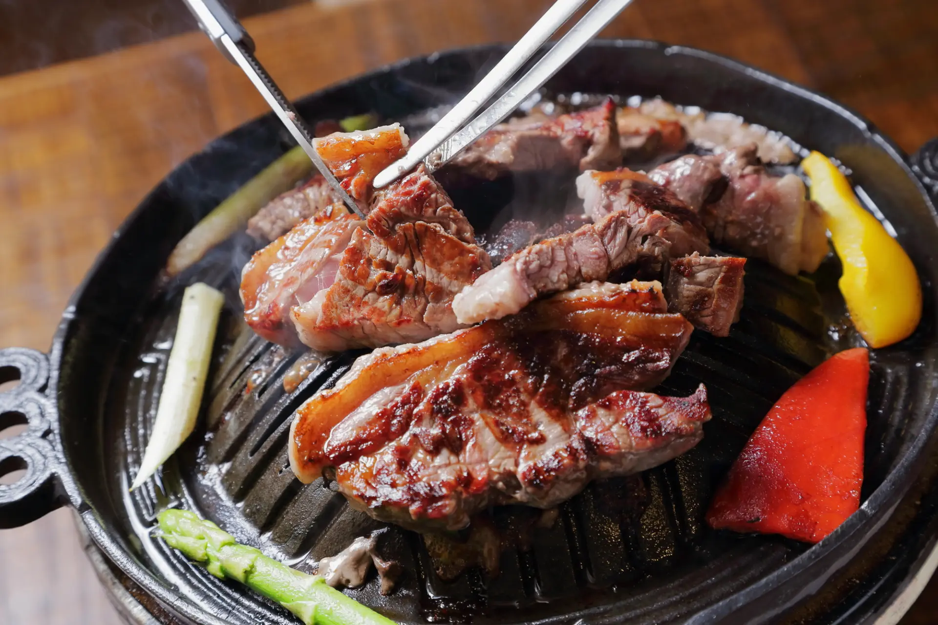 北海道民眾的靈魂美食--成吉思汗烤肉