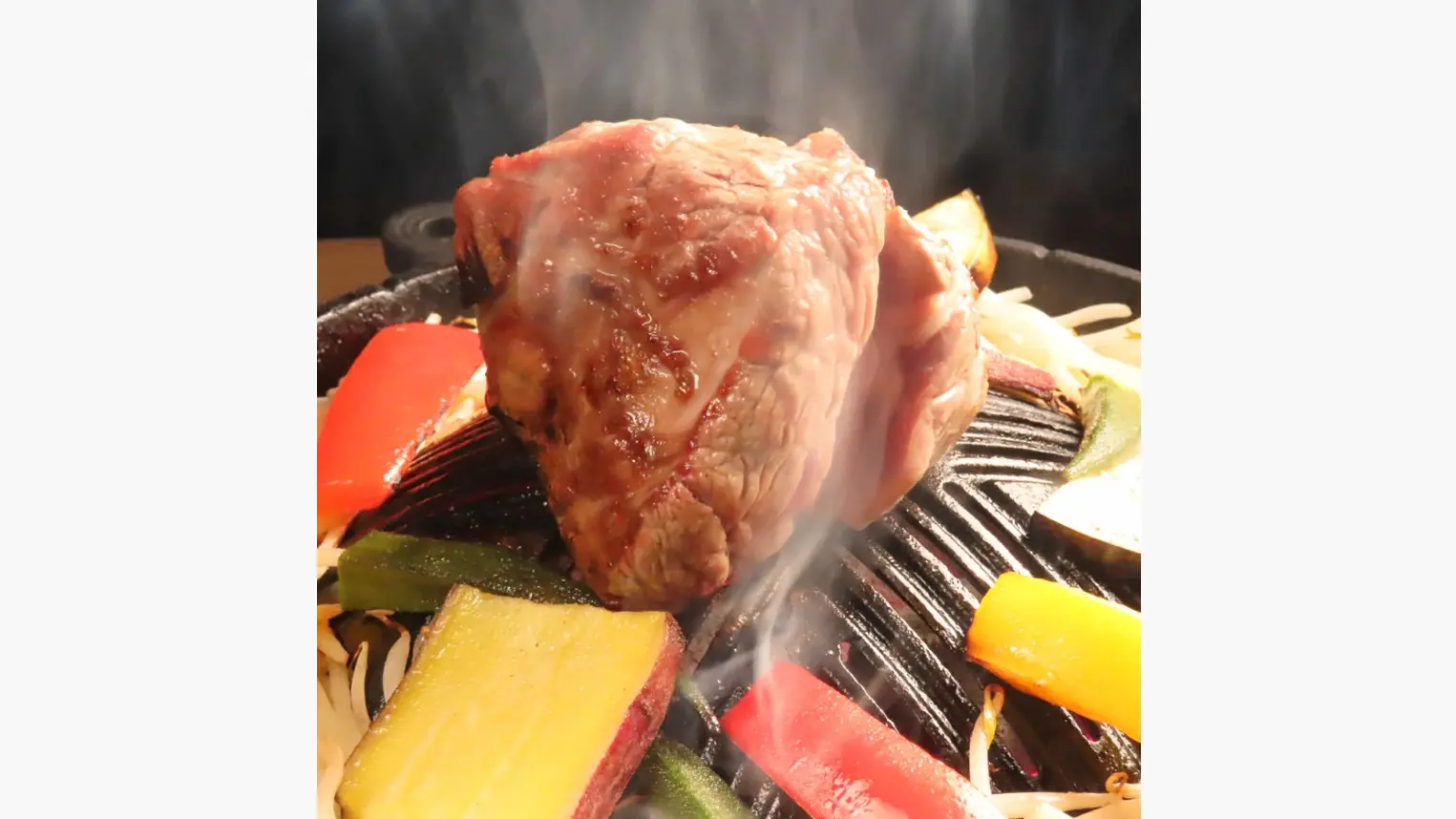 整塊燒烤的「大塊成吉思汗烤肉（塊ジンギスカン）」