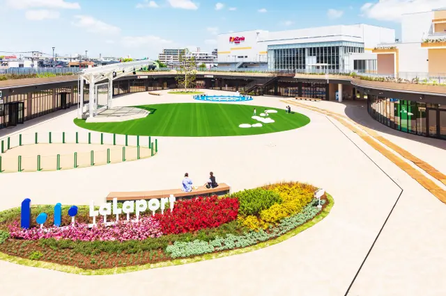 約220間店鋪加上9座特色公園，可盡情玩樂一整天的大型購物商城