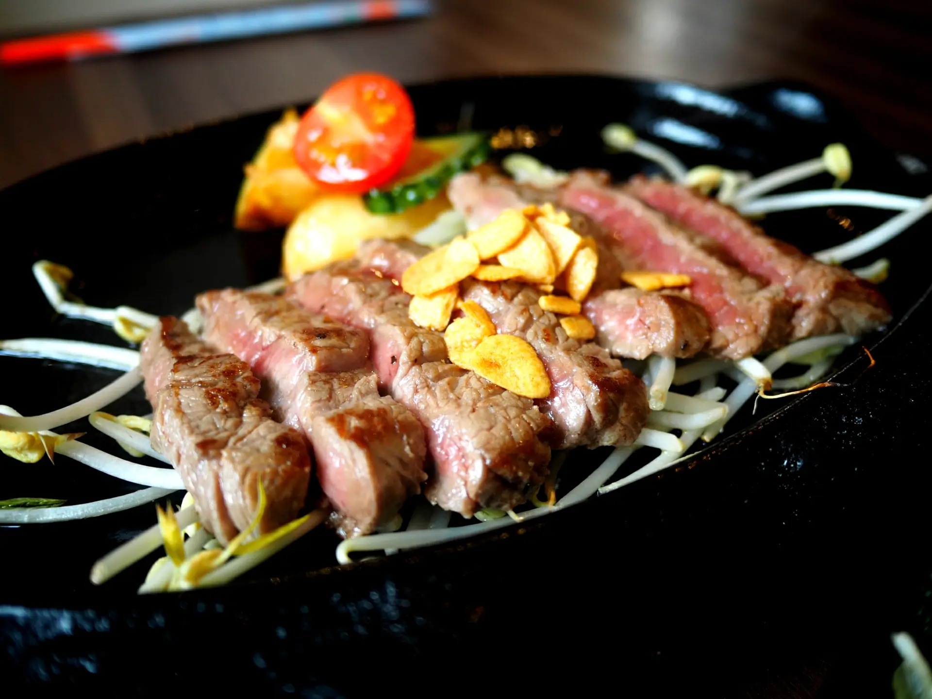 赤身肉のステーキを堪能できる専門店（※写真はイメージです。）