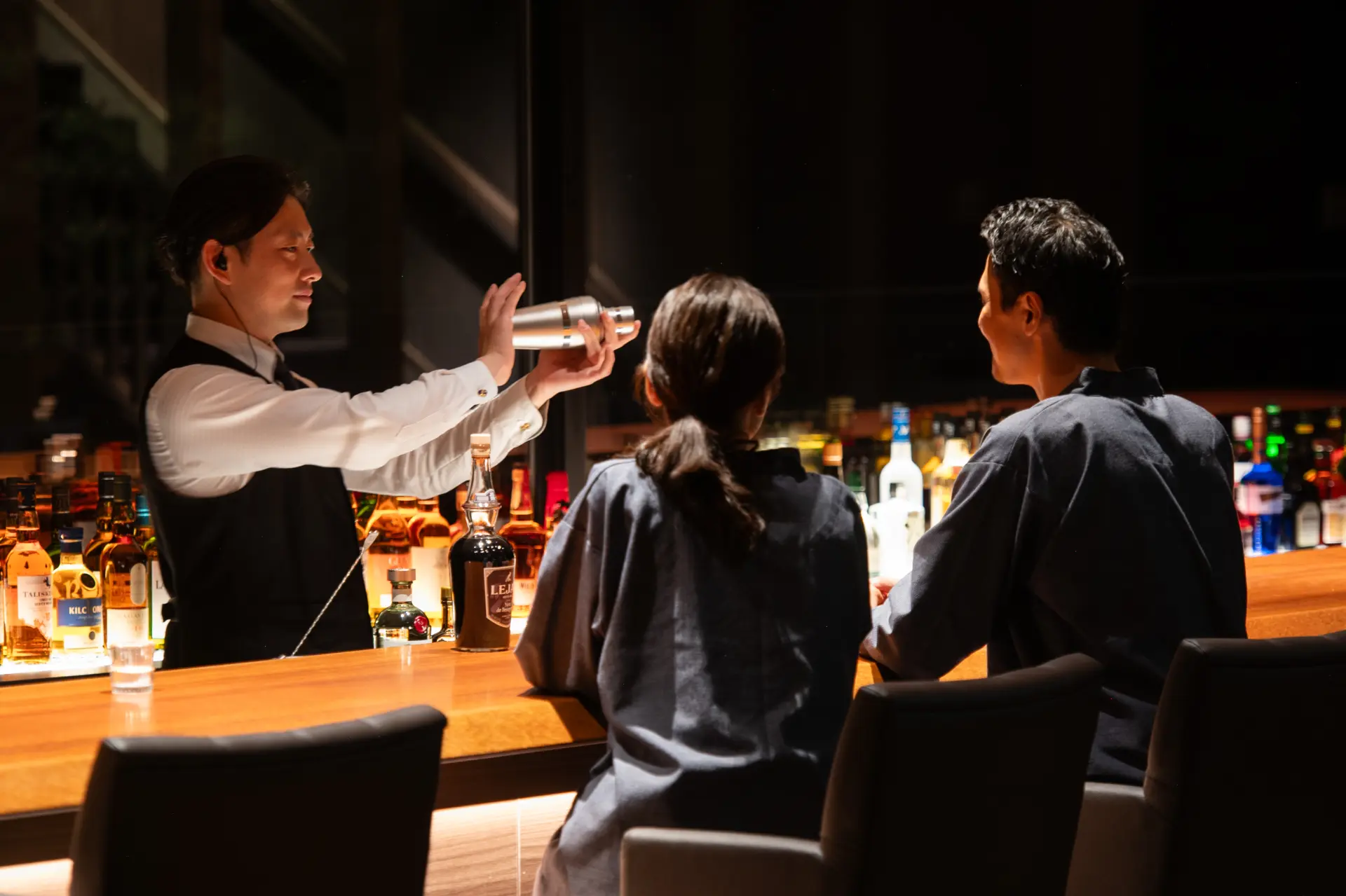 Have another glass alongside a chat with the expert bartender
