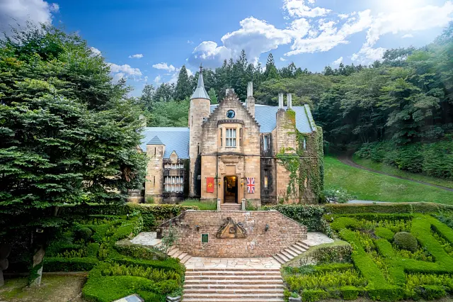 英国の古城を中心に広がるフォトジェニックなまち並み