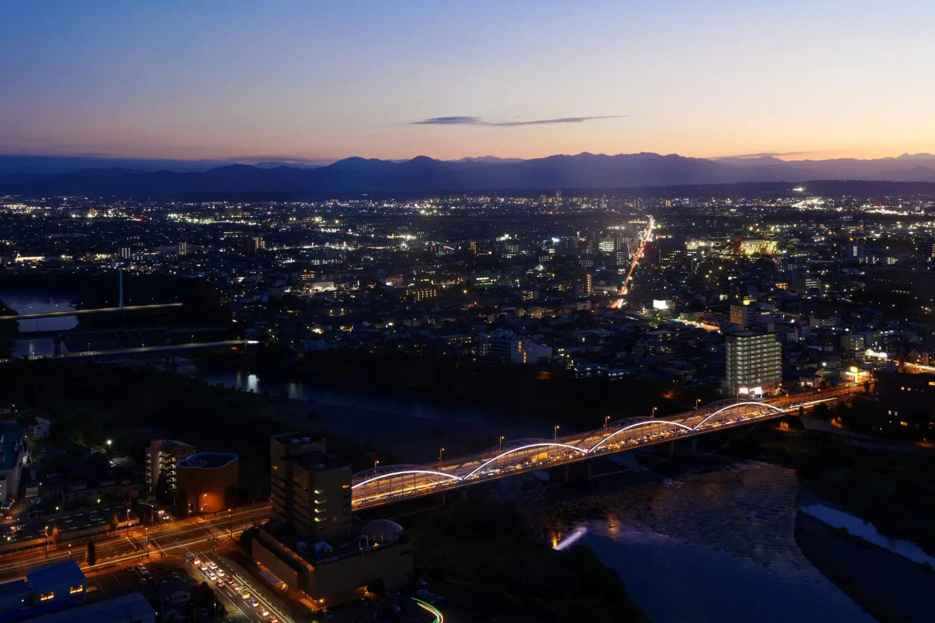 群馬大橋方面の夜景を一望
