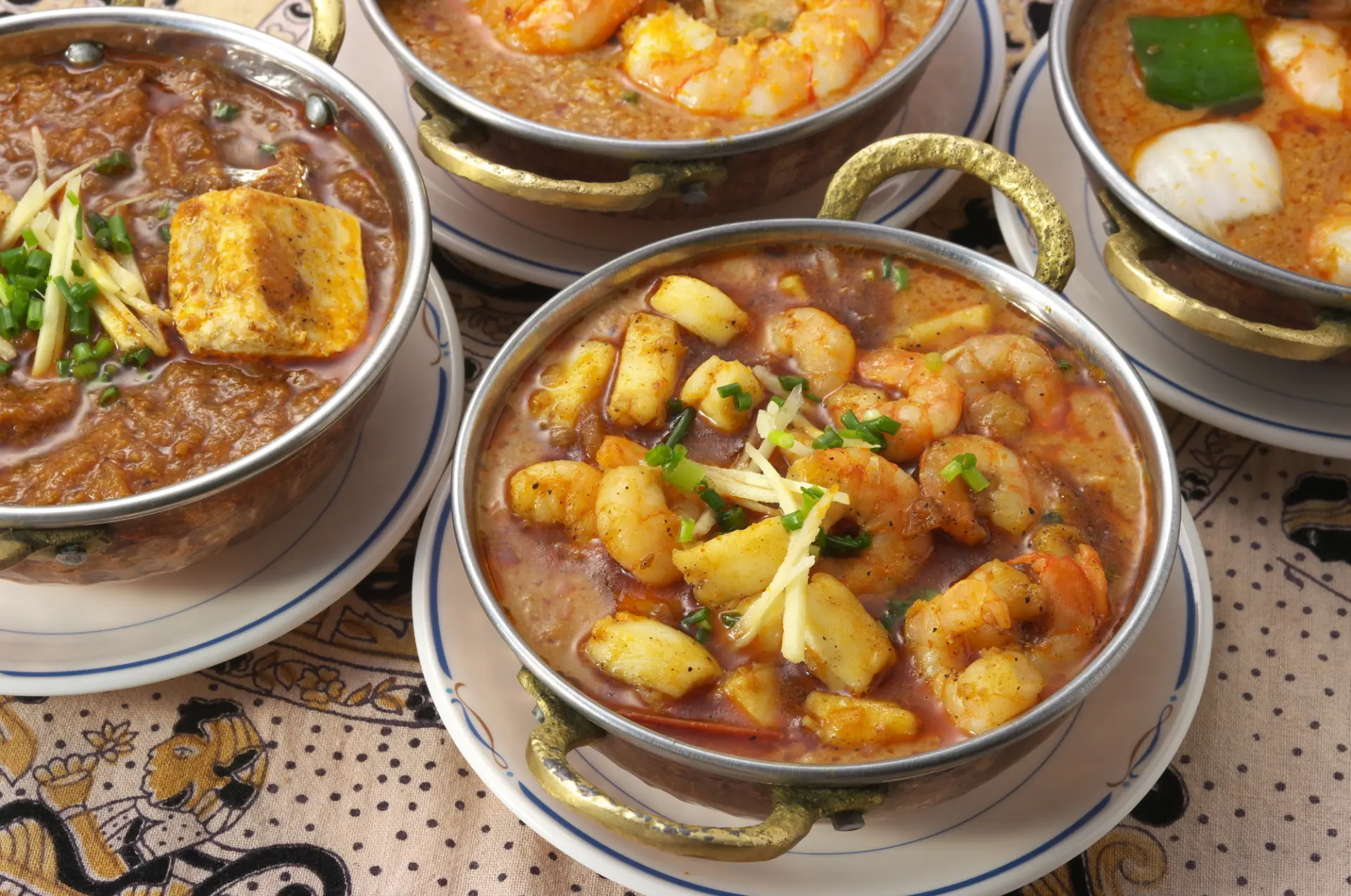 隠れ家的存在のスパイスカレー店で美味しいカレーを(※写真はイメージです)