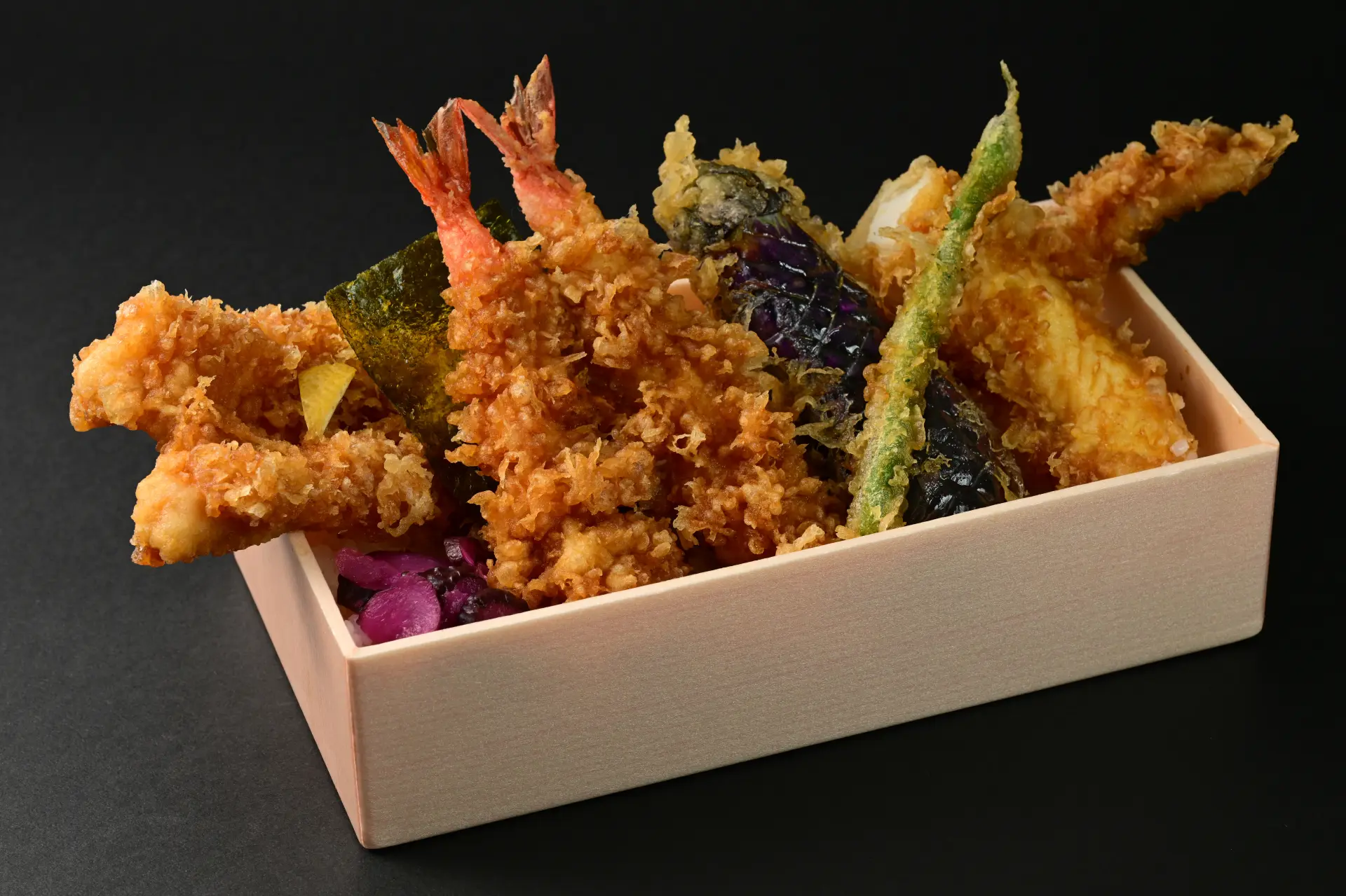 「江戸前天丼弁当」
