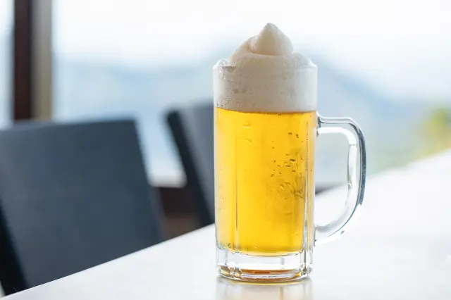 Beer tasting from four breweries, plus frozen beer