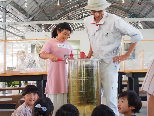 遠心分離機を操作する貴重な機会も