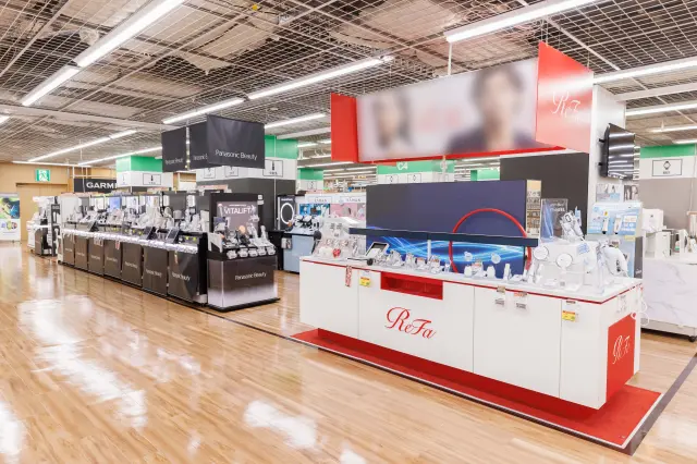 馆内汇集有最新的理美容器材