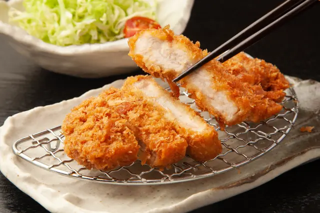 黒豚の奥深い甘みを感じる「とんかつ」