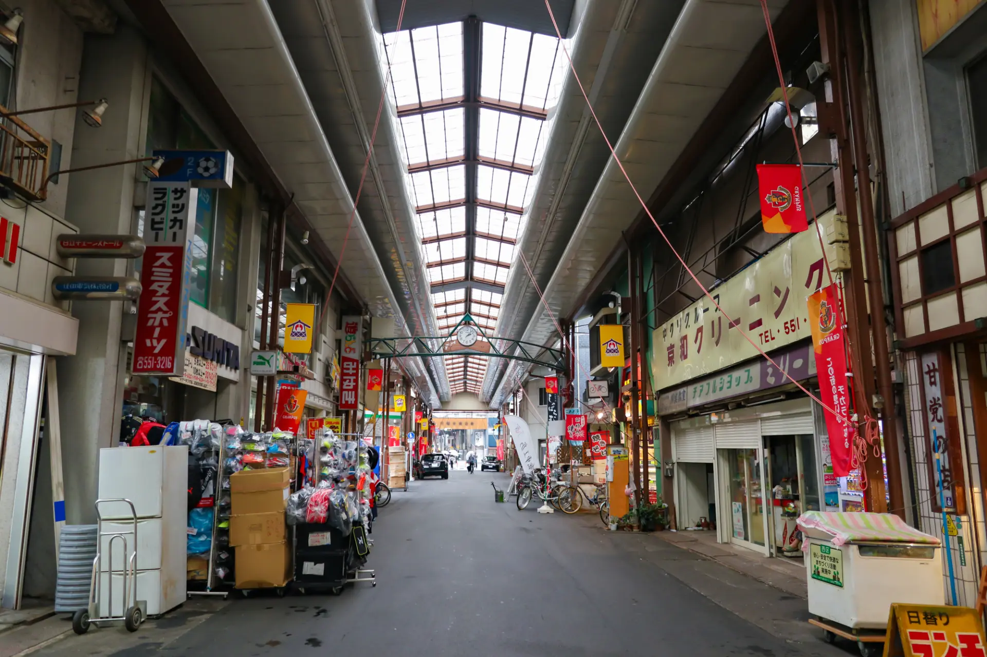 充滿歷史風情的圓頓寺商店街，是散步逛街的好去處