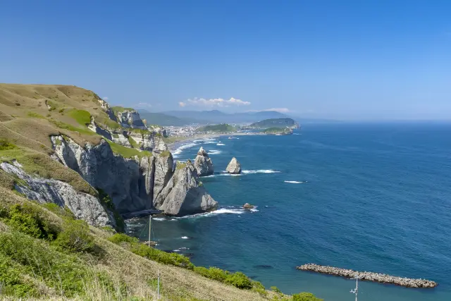 『室蘭八景』之一，懸崖與奇岩連綿的壯觀絕景景點
