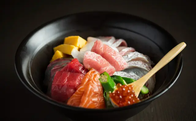 特選海鮮丼「恩惠（恵み）」