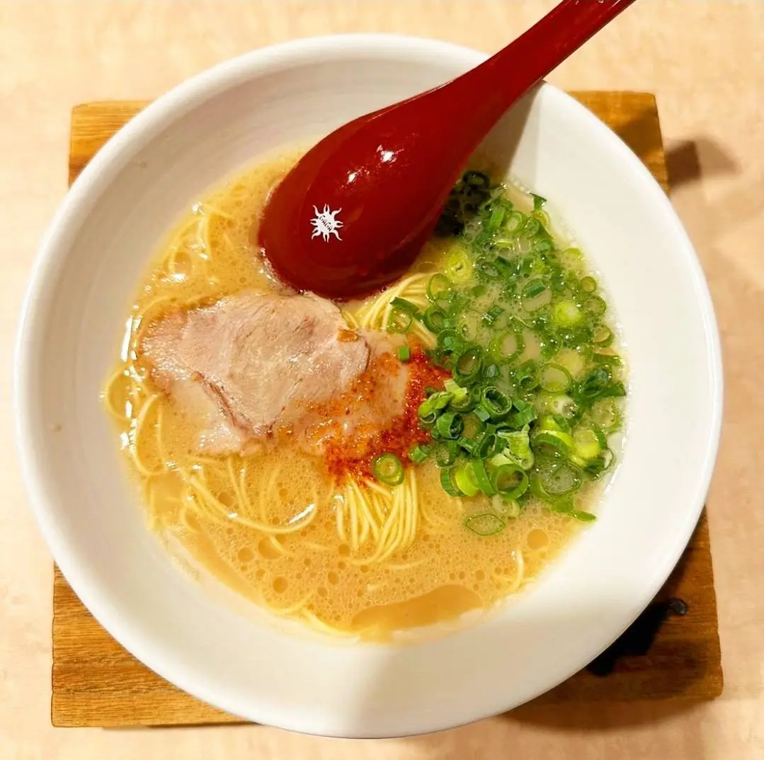 饮酒后来碗迷你拉面当作收尾