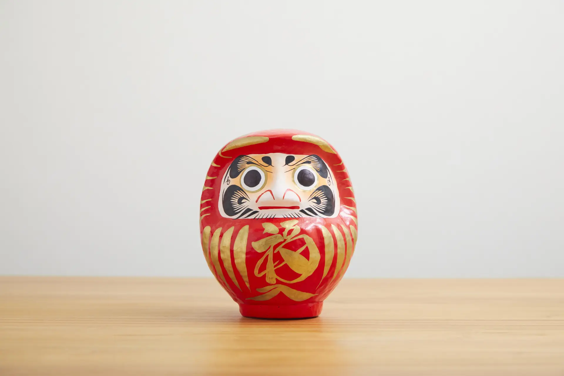 「だるま」は日本の縁起物のひとつ
