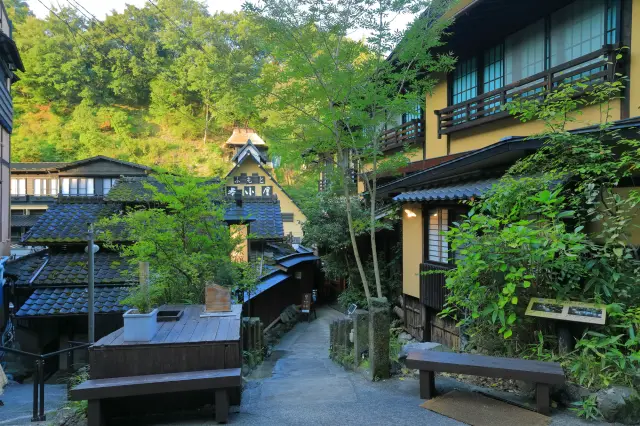 散策するだけでも楽しめる阿蘇の温泉郷