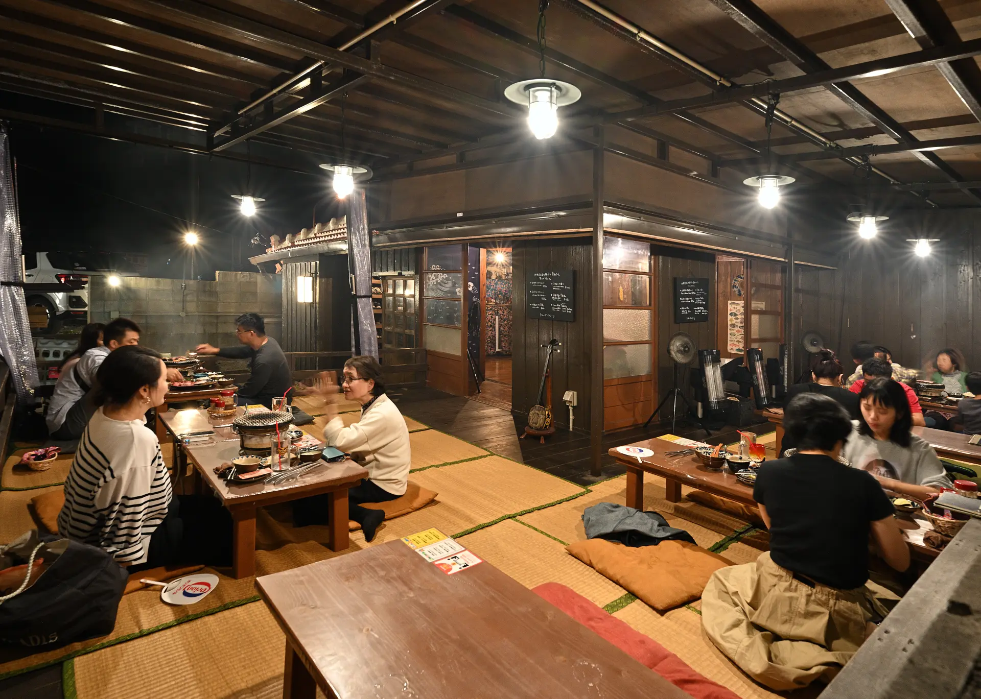 恩納だから。の畳の座敷席