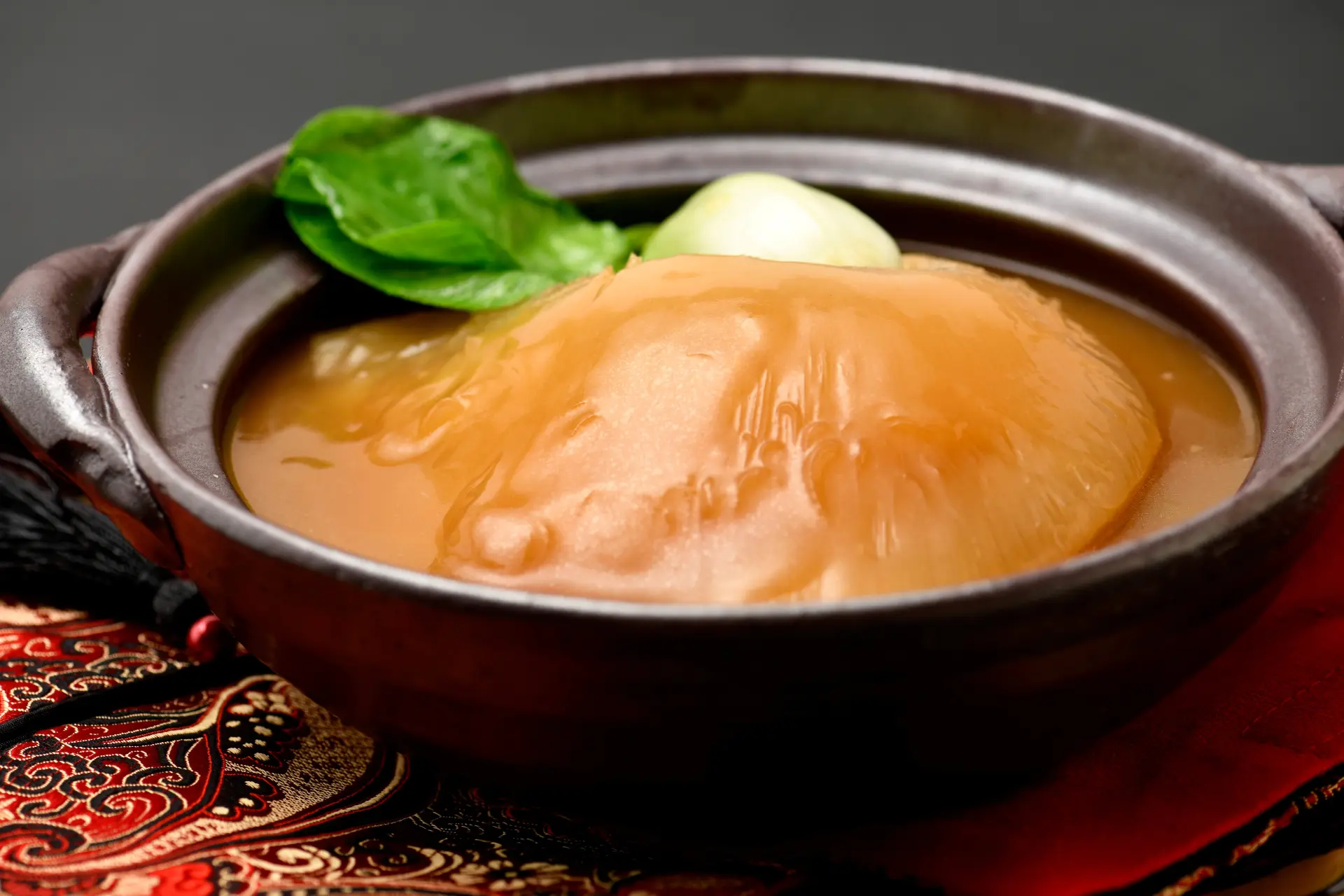 状元特上 フカヒレ姿の土鍋煮込み 白湯仕立て