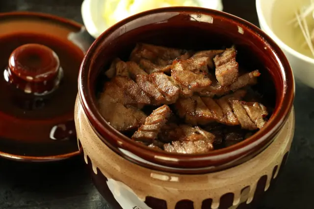 元祖牛たん壺飯