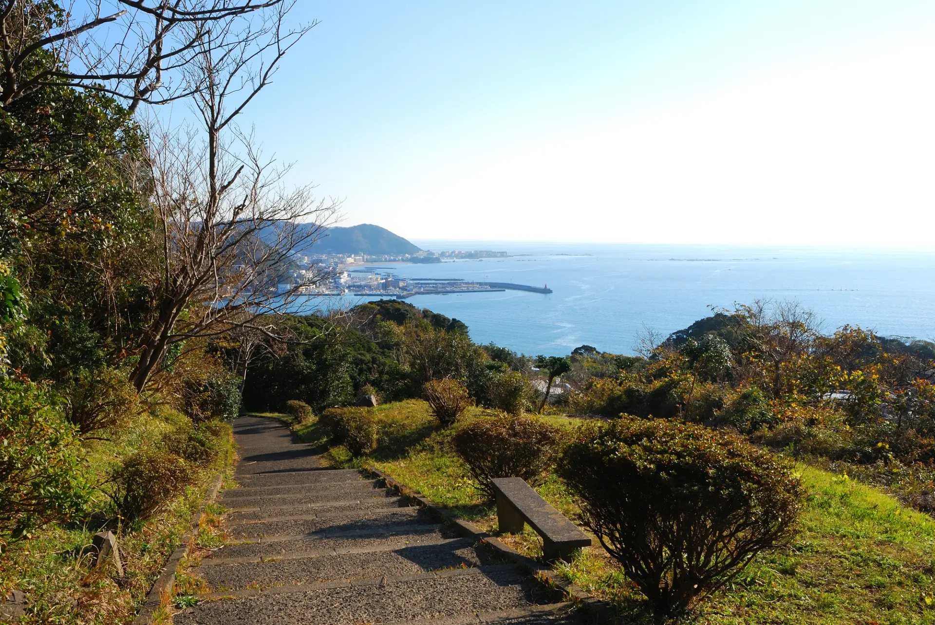 整備されたハイキングコースには絶景スポットが点在