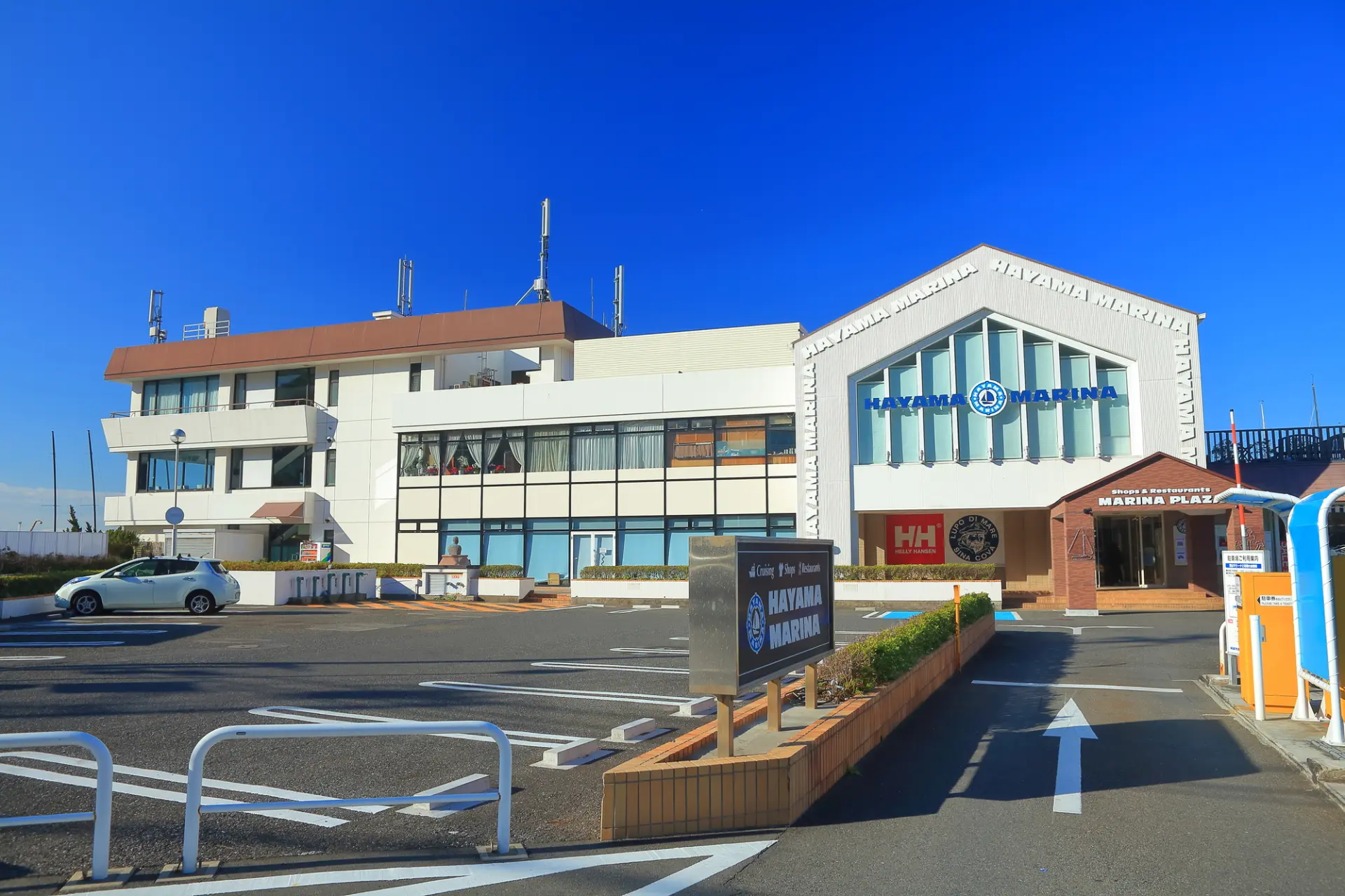 日本ヨット発祥の地ならではの複合施設