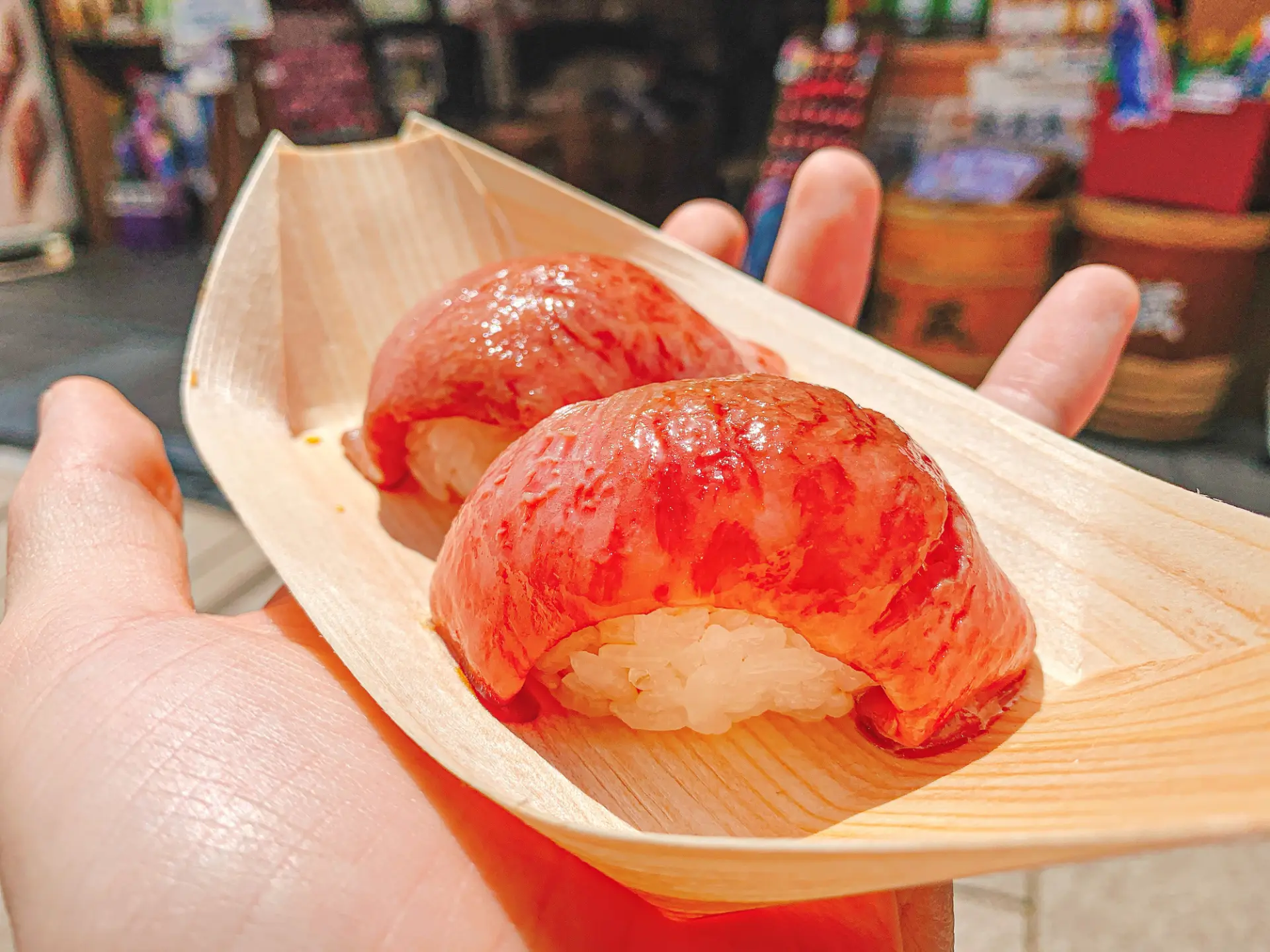 「飛騨牛」を使用した肉寿司