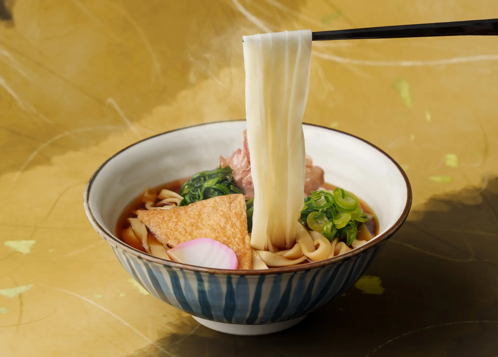 のど越しのよい「きしめん」