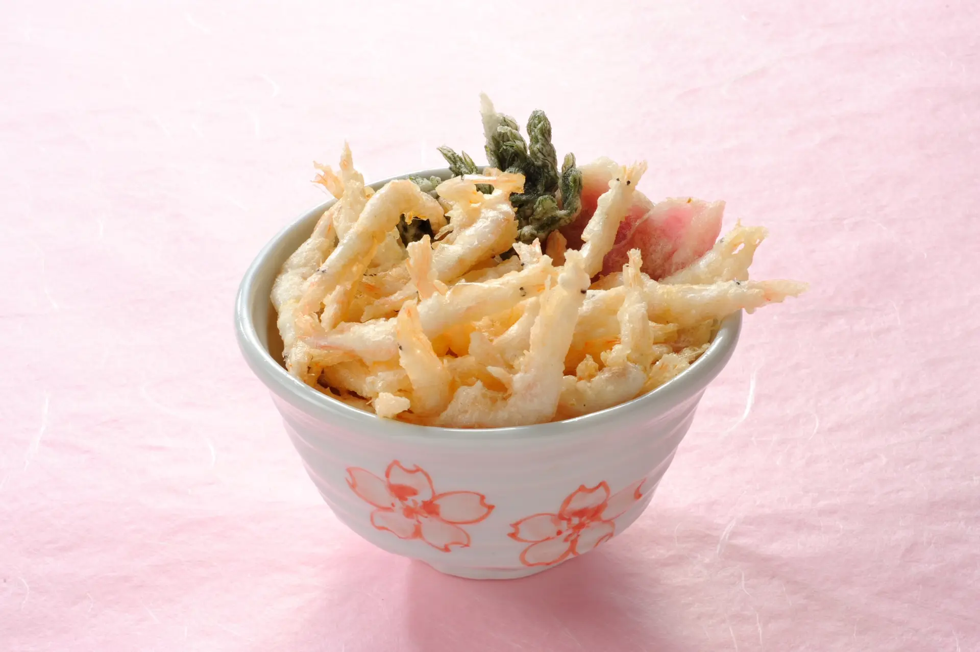 看板メニューの「白えび天丼」