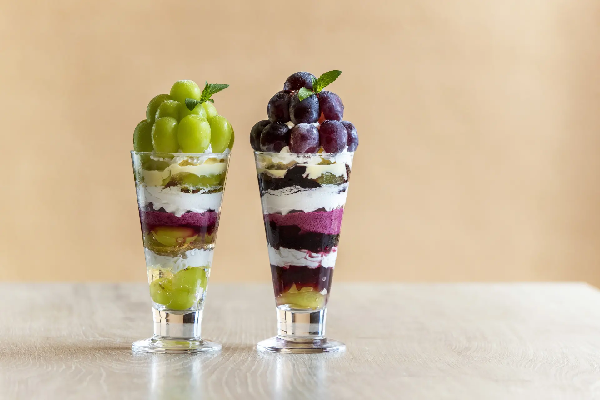 旬のフルーツを味わえる「季節のパフェ」