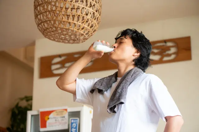 感受一下日本人的小確幸吧！在錢湯品味日本人喜愛的特別體驗“洗完澡喝牛乳”