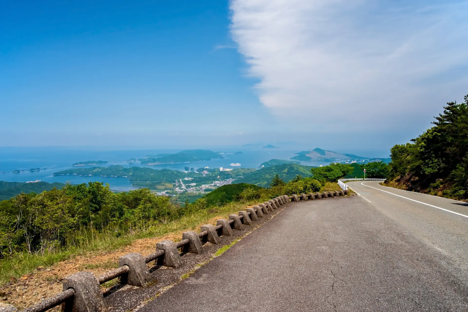 絶景スポットが点在するドライブウェイ